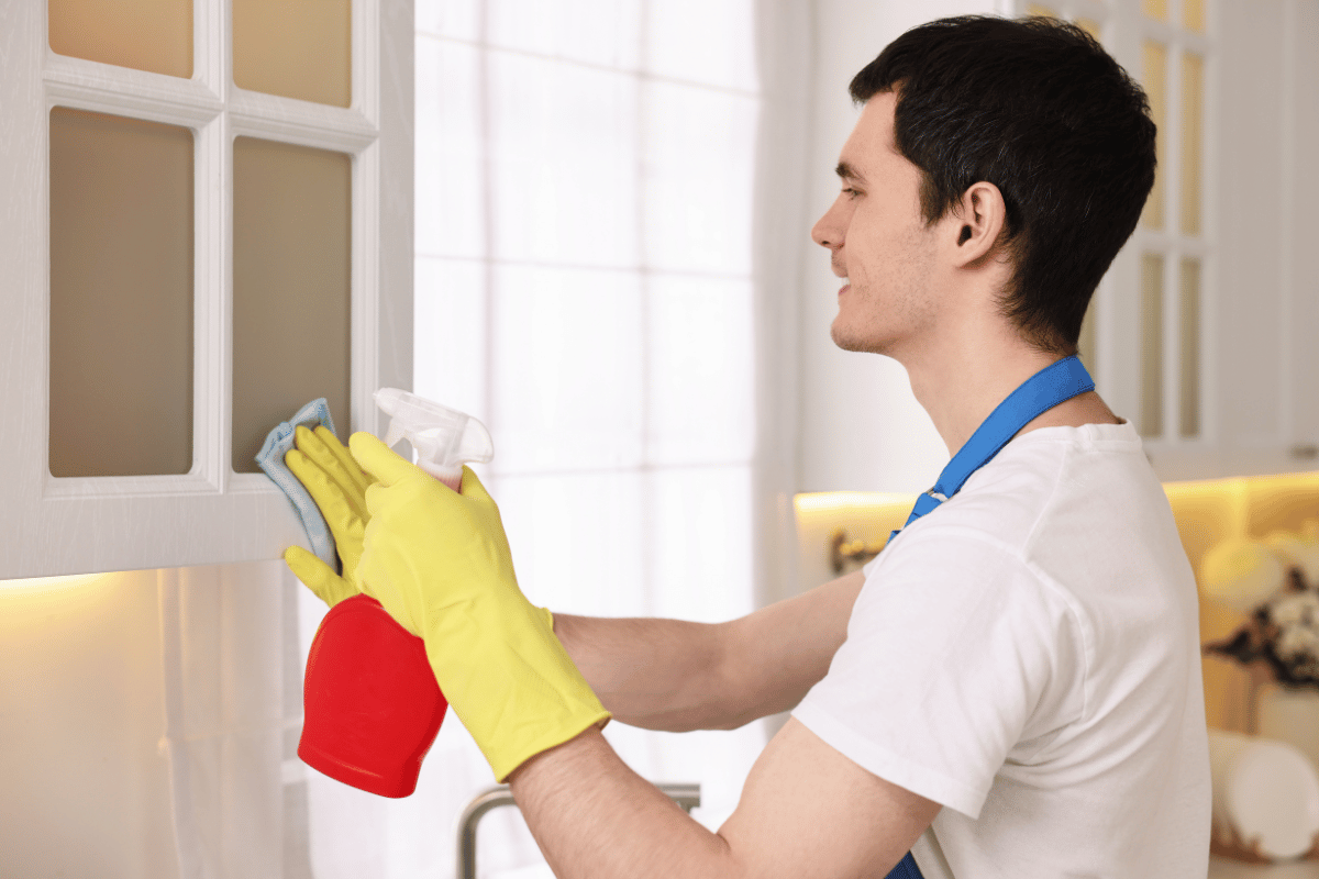 How to Clean Kitchen Cabinet Doors