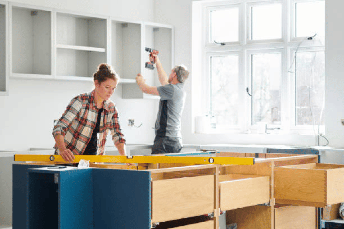 How to Measure Your Cabinet Doors