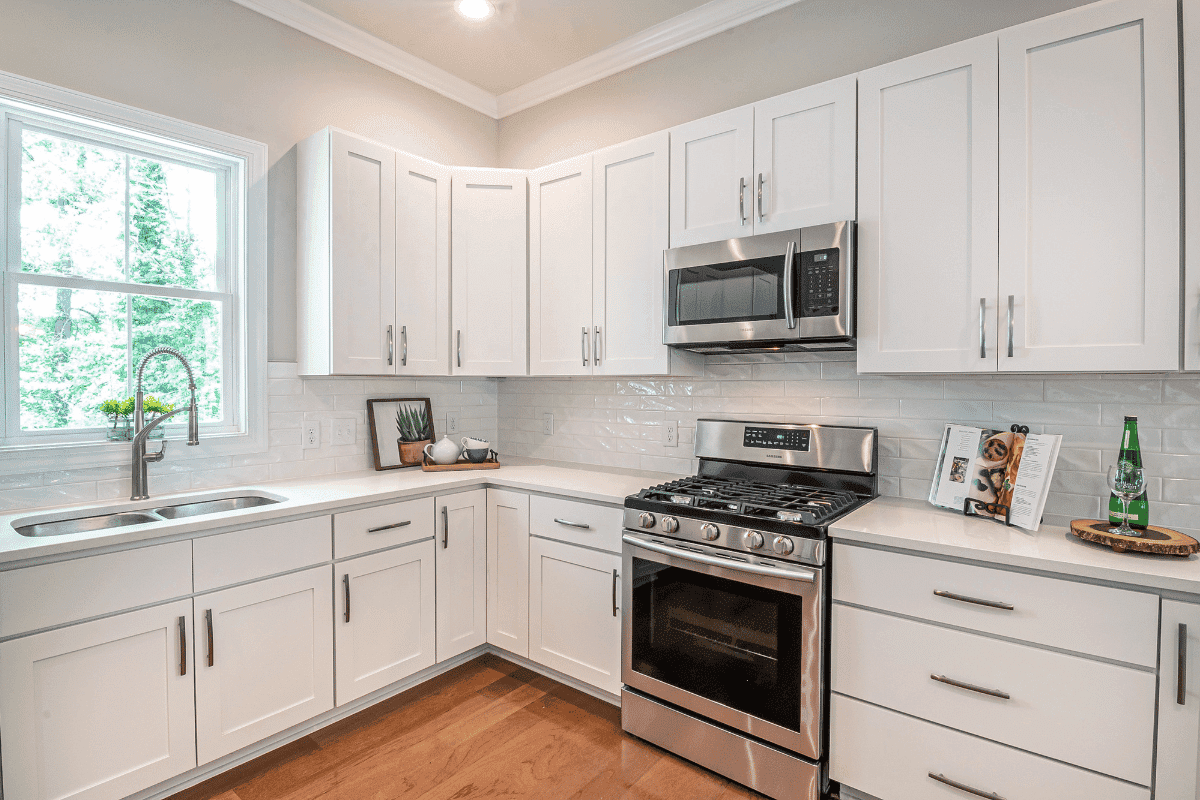 Modern kitchen with shaker cabinet doors